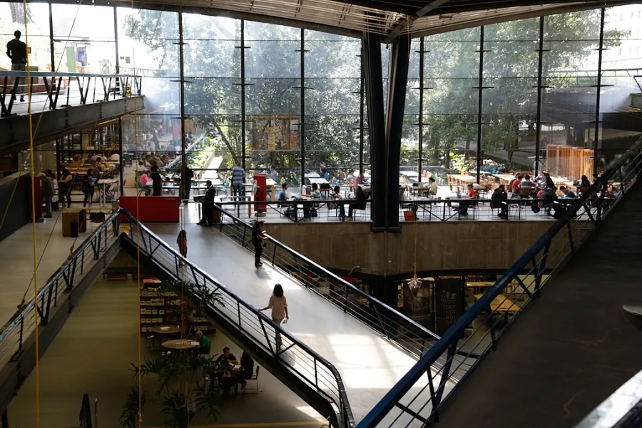 Fachada do Centro Cultural São Paulo — CCSP.